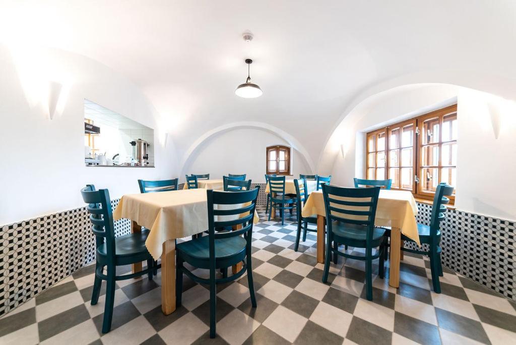 Hotel Dum Pratel Pavlova Extérieur photo