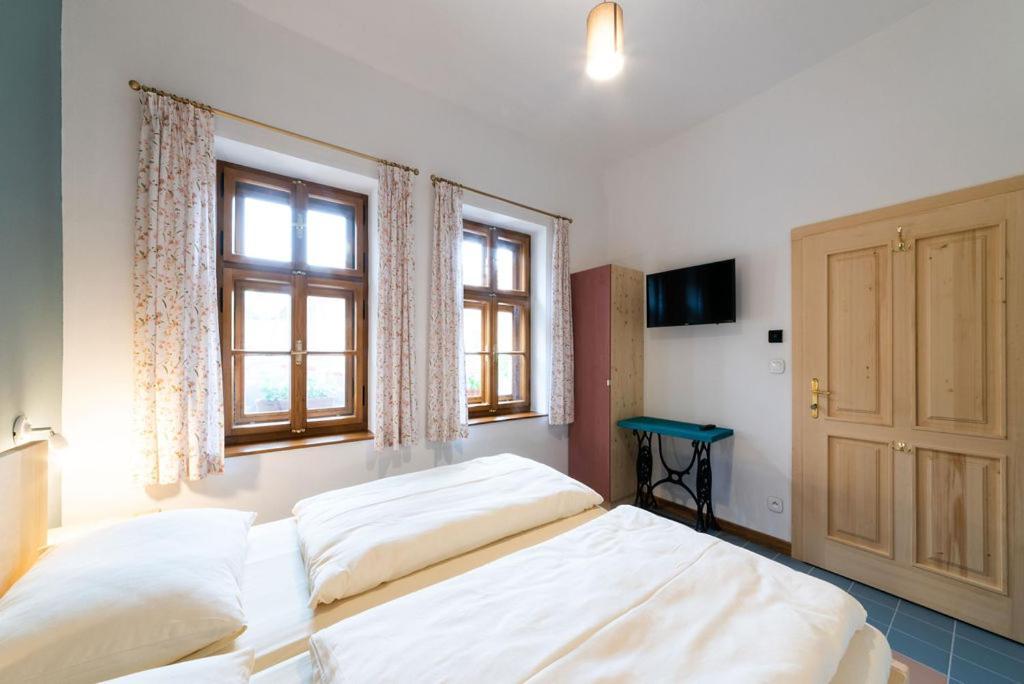 Hotel Dum Pratel Pavlova Extérieur photo